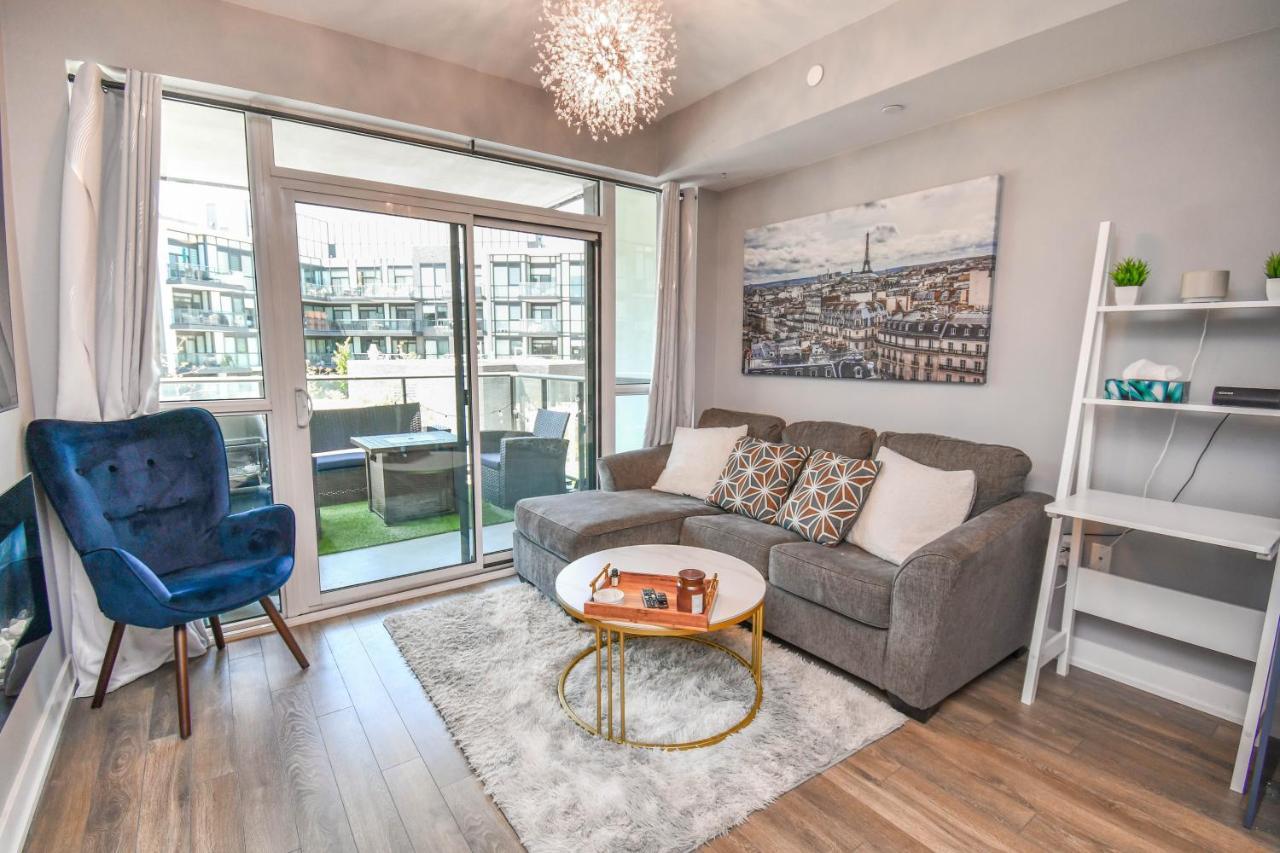 Pet Friendly Condos At Friday Harbour Innisfil Eksteriør bilde