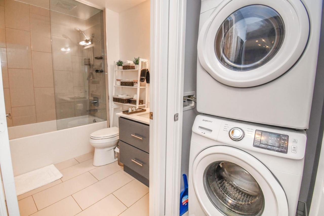 Pet Friendly Condos At Friday Harbour Innisfil Eksteriør bilde