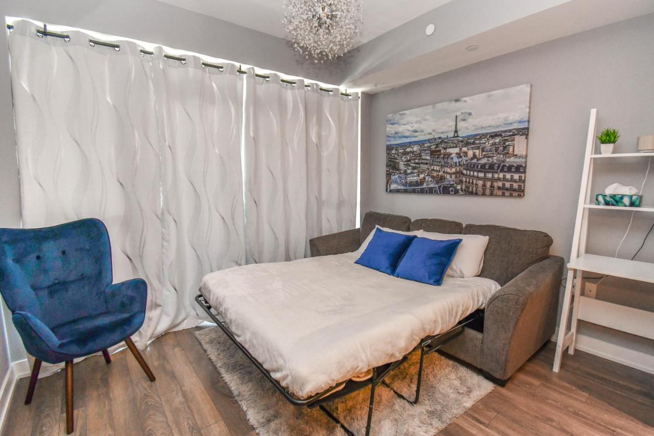 Pet Friendly Condos At Friday Harbour Innisfil Eksteriør bilde
